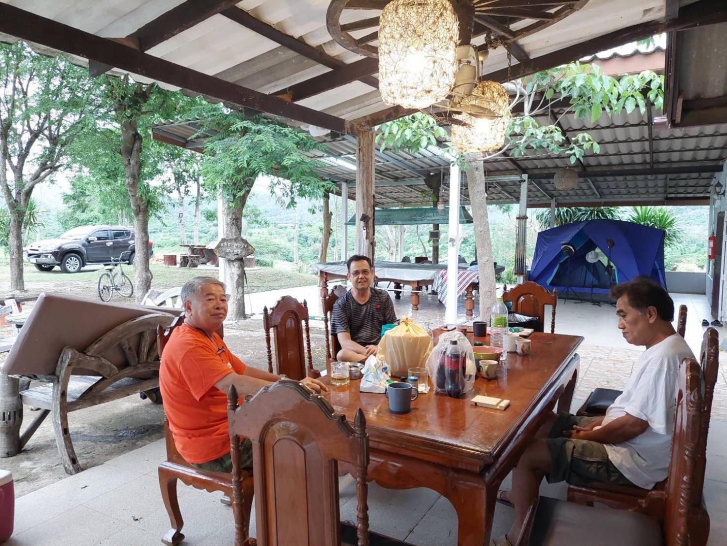 บ้านอิงเมยแคมป์ แก่งกระจาน Ban Phu Bon Esterno foto